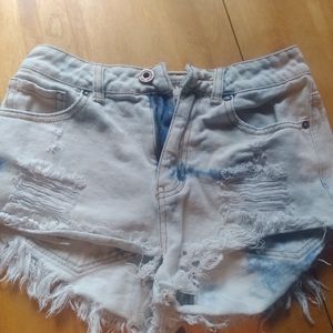 Size 1 Bullhead denim shorts